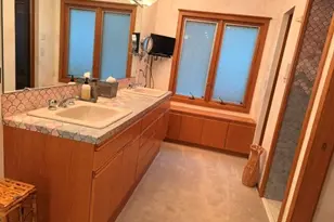235 N Elm Grove Rd, Brookfield, WI 53005 - Photo 25