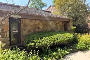 235 N Elm Grove Rd, Brookfield, WI 53005 - Photo 39