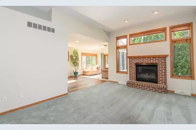 1610 E Kyle Ln #28, Beloit, WI 53511 - Photo 9