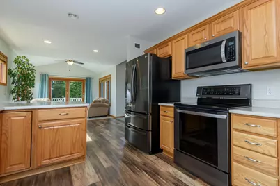 1610 E Kyle Ln #28, Beloit, WI 53511 - Photo 3
