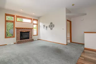 1610 E Kyle Ln, Beloit, WI 53511 - Photo 7