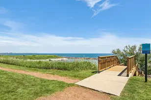 3872 S Lake Dr, Saint Francis, WI 53235 - Photo 37