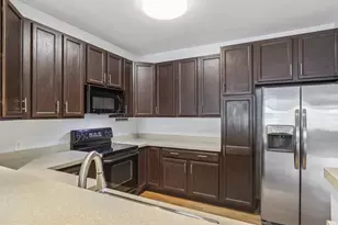 3872 S Lake Dr, Saint Francis, WI 53235 - Photo 11