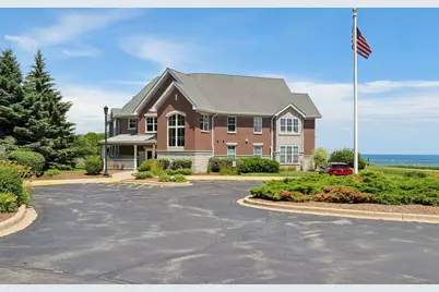3872 S Lake Dr #110, Saint Francis, WI 53235 - Photo 27