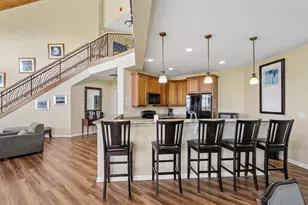 3872 S Lake Dr, Saint Francis, WI 53235 - Photo 31