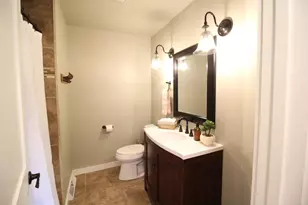 1408 W Zedler Ln, Mequon, WI 53092 - Photo 45