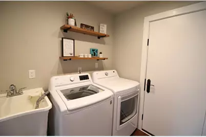 1408 W Zedler Ln, Mequon, WI 53092 - Photo 27