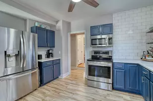 2530 N Grant Blvd, Milwaukee, WI 53210 - Photo 15