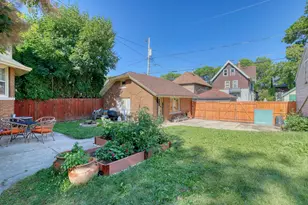 2530 N Grant Blvd, Milwaukee, WI 53210 - Photo 31