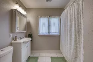 2530 N Grant Blvd, Milwaukee, WI 53210 - Photo 21