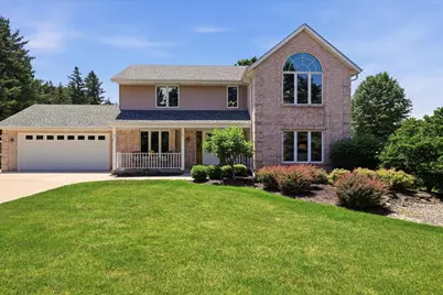 N75W29135  Pledl Ln, Merton, WI 53029 - Photo 1