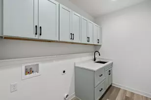 N66W20955 Sweet Clover Dr, Menomonee Falls, WI 53051 - Photo 33