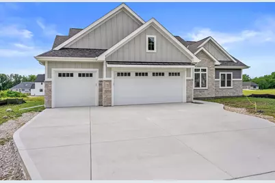 N66W20955  Sweet Clover Dr, Menomonee Falls, WI 53051 - Photo 43