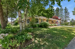 2404 Skyline Dr, West Bend, WI 53090 - Photo 3