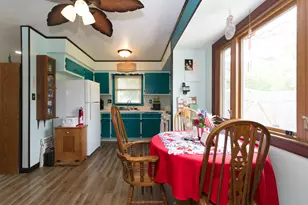 N89W15242 Cleveland Ave, Menomonee Falls, WI 53051 - Photo 17