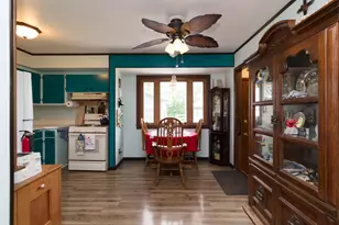 N89W15242 Cleveland Ave, Menomonee Falls, WI 53051 - Photo 13