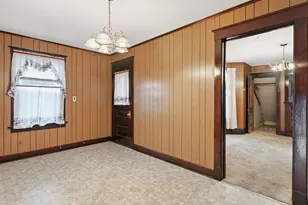 1209 S 11th St, Manitowoc, WI 54220 - Photo 11