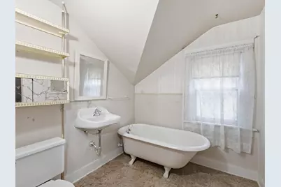 1209 S 11th St, Manitowoc, WI 54220 - Photo 23