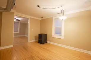 1755 N Franklin Pl, Milwaukee, WI 53202 - Photo 9