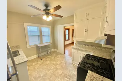 2848 N 70th St, Milwaukee, WI 53210 - Photo 15