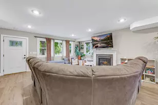 3733 E Birchwood Ave, Cudahy, WI 53110 - Photo 9