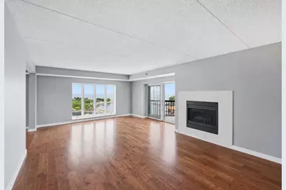 333  Lake Ave #705, Racine, WI 53403 - Photo 3