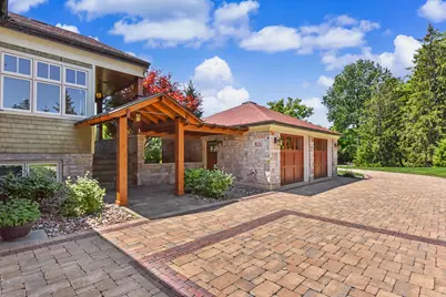12138 N River Rd, Mequon, WI 53092 - Photo 7