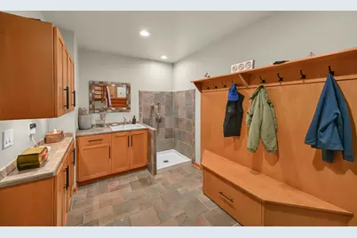 12138 N River Rd, Mequon, WI 53092 - Photo 93