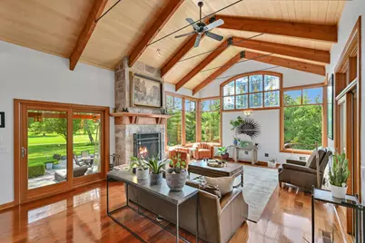 12138 N River Rd, Mequon, WI 53092 - Photo 21