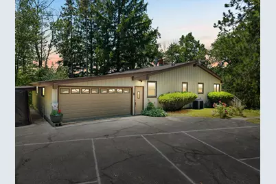 4786  Riverview Dr, Richfield, WI 53033 - Photo 3