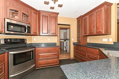 422  Eastern Trl, Mukwonago, WI 53149 - Photo 15