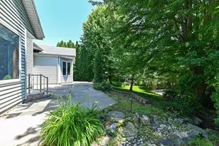 422 Eastern Trail, Mukwonago, WI 53149 - Photo 41