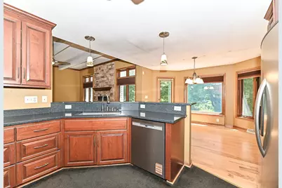 422  Eastern Trl, Mukwonago, WI 53149 - Photo 17
