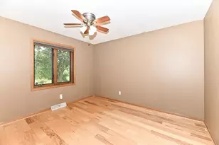 422 Eastern Trail, Mukwonago, WI 53149 - Photo 27