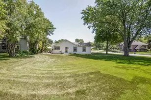 12800 Elmwood Rd, Elm Grove, WI 53122 - Photo 41