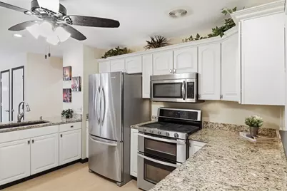 2220 E Hickory Dr, Oak Creek, WI 53154 - Photo 15