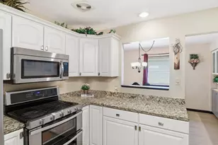 2220 E Hickory Dr, Oak Creek, WI 53154 - Photo 13