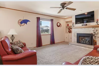 2220 E Hickory Dr, Oak Creek, WI 53154 - Photo 17