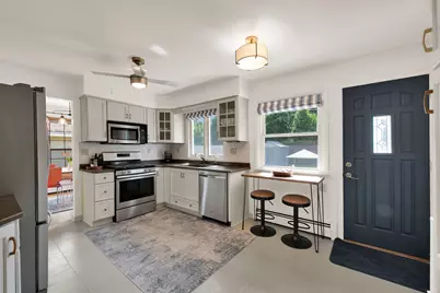 5279 S 22nd St, Milwaukee, WI 53221 - Photo 11