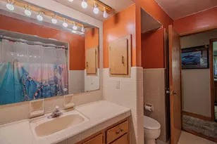 8146 W Raymond Ln, West Allis, WI 53219 - Photo 27