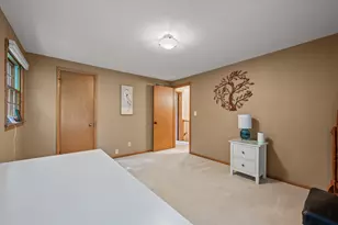 1811 W Halsey Ave, Milwaukee, WI 53221 - Photo 29