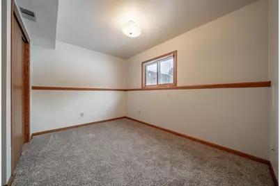 401  Idlewood Ave, West Bend, WI 53095 - Photo 21