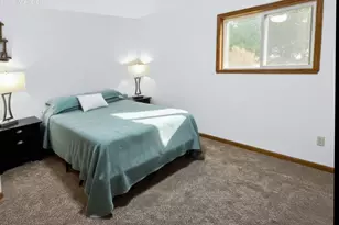 401 Idlewood Ave, West Bend, WI 53095 - Photo 19