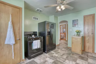 3023 N 85th St, Milwaukee, WI 53222 - Photo 9