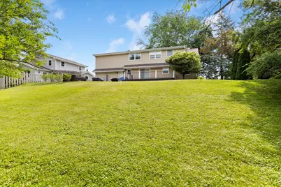 8031 S 59th St, Franklin, WI 53132 - Photo 23