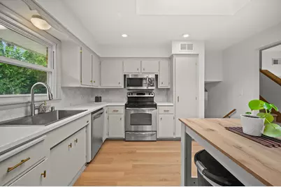12130 W Chambers St, Wauwatosa, WI 53222 - Photo 13