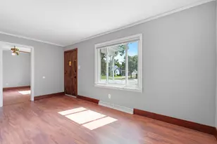 4625 N River Park Blvd, Glendale, WI 53209 - Photo 5