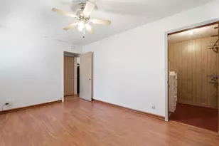 4625 N River Park Blvd, Glendale, WI 53209 - Photo 11