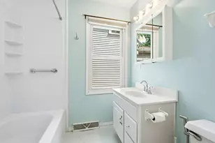 4625 N River Park Blvd, Glendale, WI 53209 - Photo 15