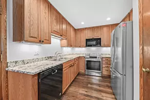N101W15752 Council Bluffs Dr, Germantown, WI 53022 - Photo 9